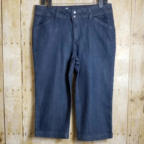 Liz Claiborne | Stretch Crop | Size 6 - Picture 1 of 6